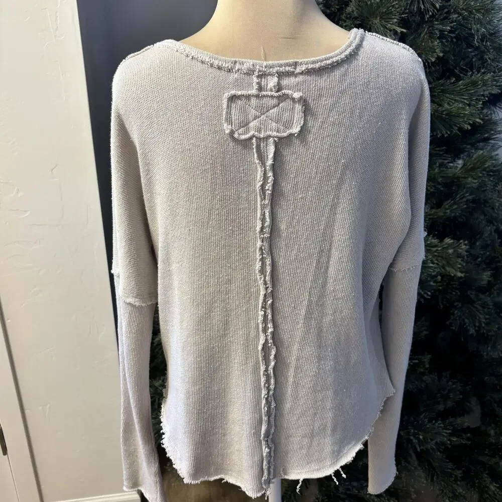 Free People We The Free Distressed Raw Edge Cotton Sweater M - Picture 3 of 9
